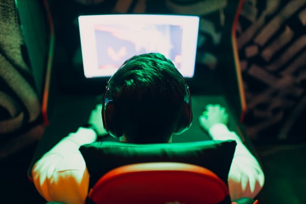 Gamers Spent 2.3 Billion Hours Watching the Top 5 Games, 5x the Super Bowl's View Time