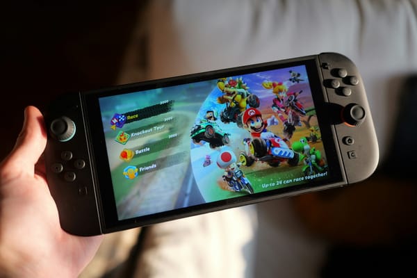 Switch 2 Early Sales Beat PS5 by 32% and PS4 by 80%